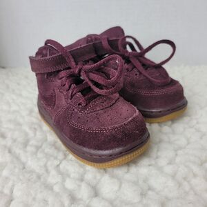 Nike Air Force 1 Mid LV8 Boys Size7C Burgundy Suede Athletic Shoe Sneakers